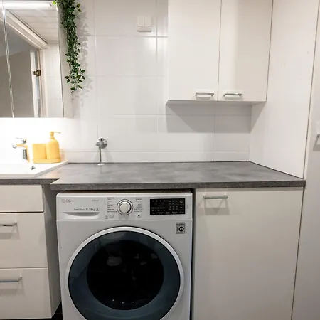 --bright & Comfy 79m2 2br With Sauna And Balcony-- Apartment