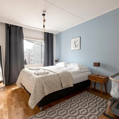 Bright & Comfy 79m2 2br With Sauna And Balcony * هلسنكي