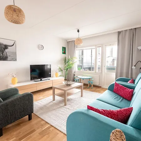 Bright & Comfy 79m2 2br With Sauna And Balcony هلسنكي